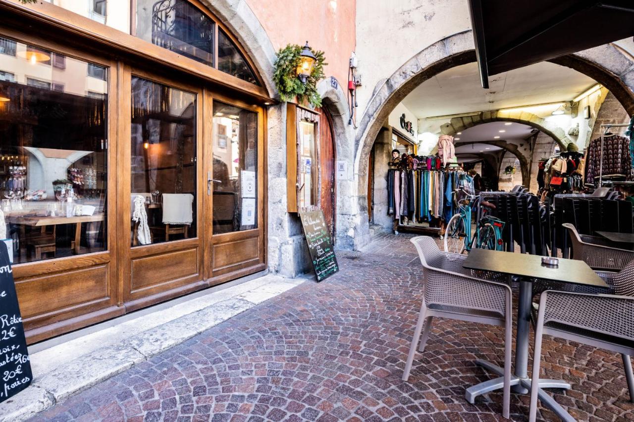 Night Desires Vieille Ville Annecy Charmant Exterior photo